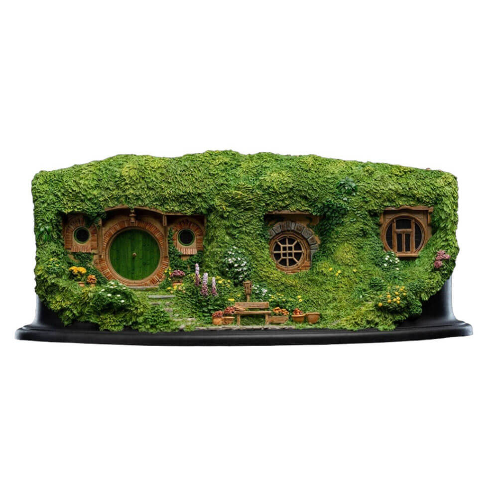 The Lord of the Rings Bag End Hobbit Hole Diorama