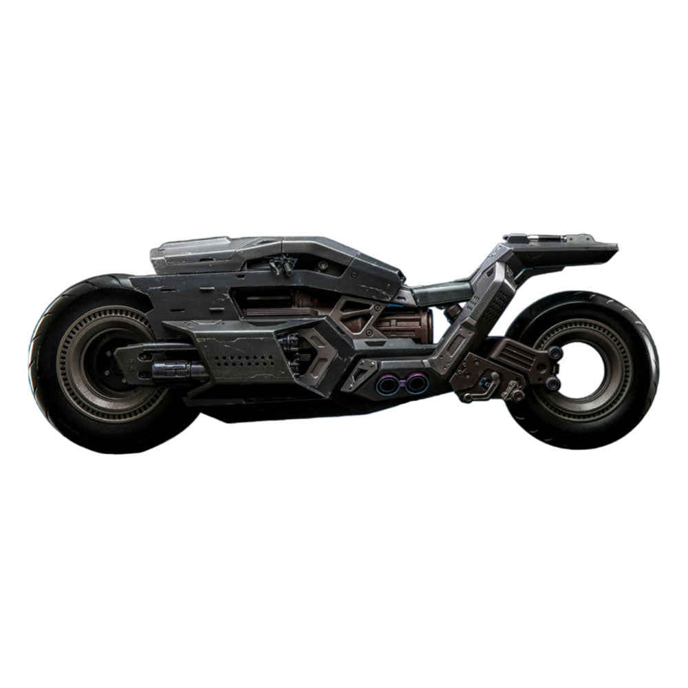 The Flash Batcycle 1/6 Scale Collectible Figure