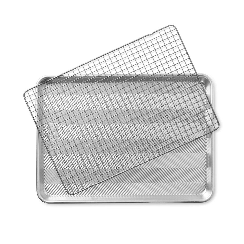 Nordic Ware Prism Half Sheet with Grid (45.5x32.5x3cm)