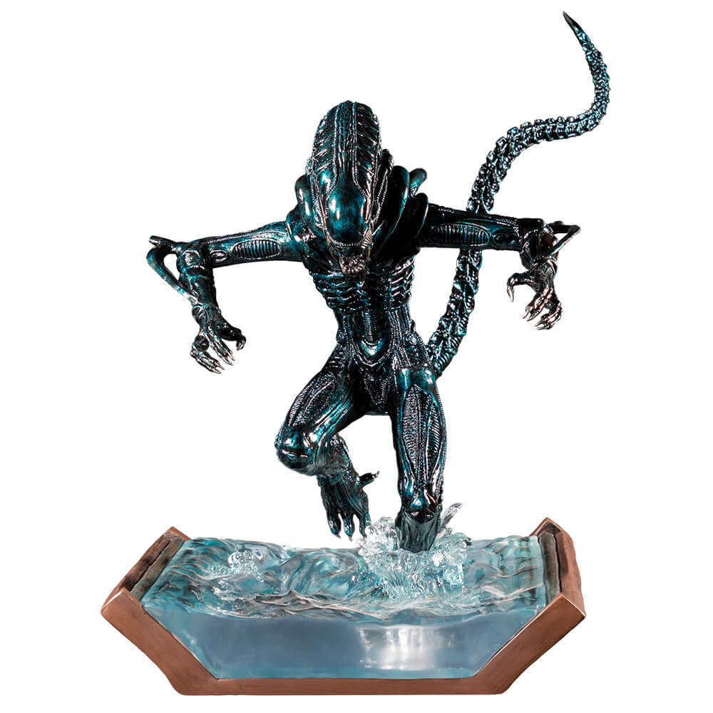 Alien Water Attack Statue