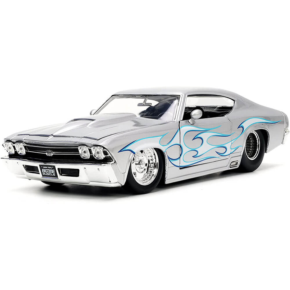 Chevy Chevelle SS 1969 Silver 1:24 Scale Diecast Vehicle