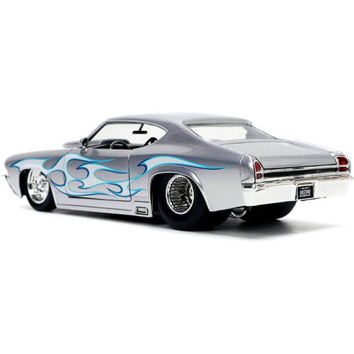 Chevy Chevelle SS 1969 Silver 1:24 Scale Diecast Vehicle